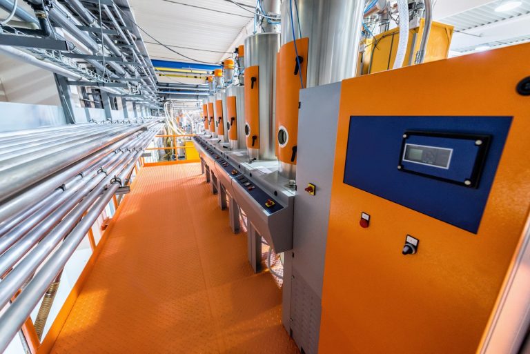 Solution for Automatic Equipment Tracking