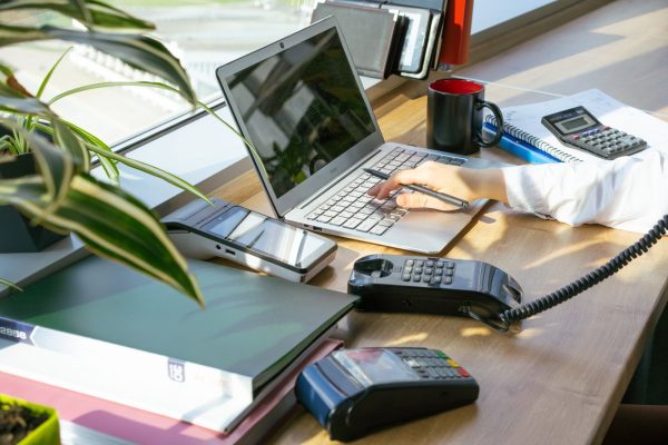 canva-electronic-devices-used-in-an-office-MAEhGK2312U